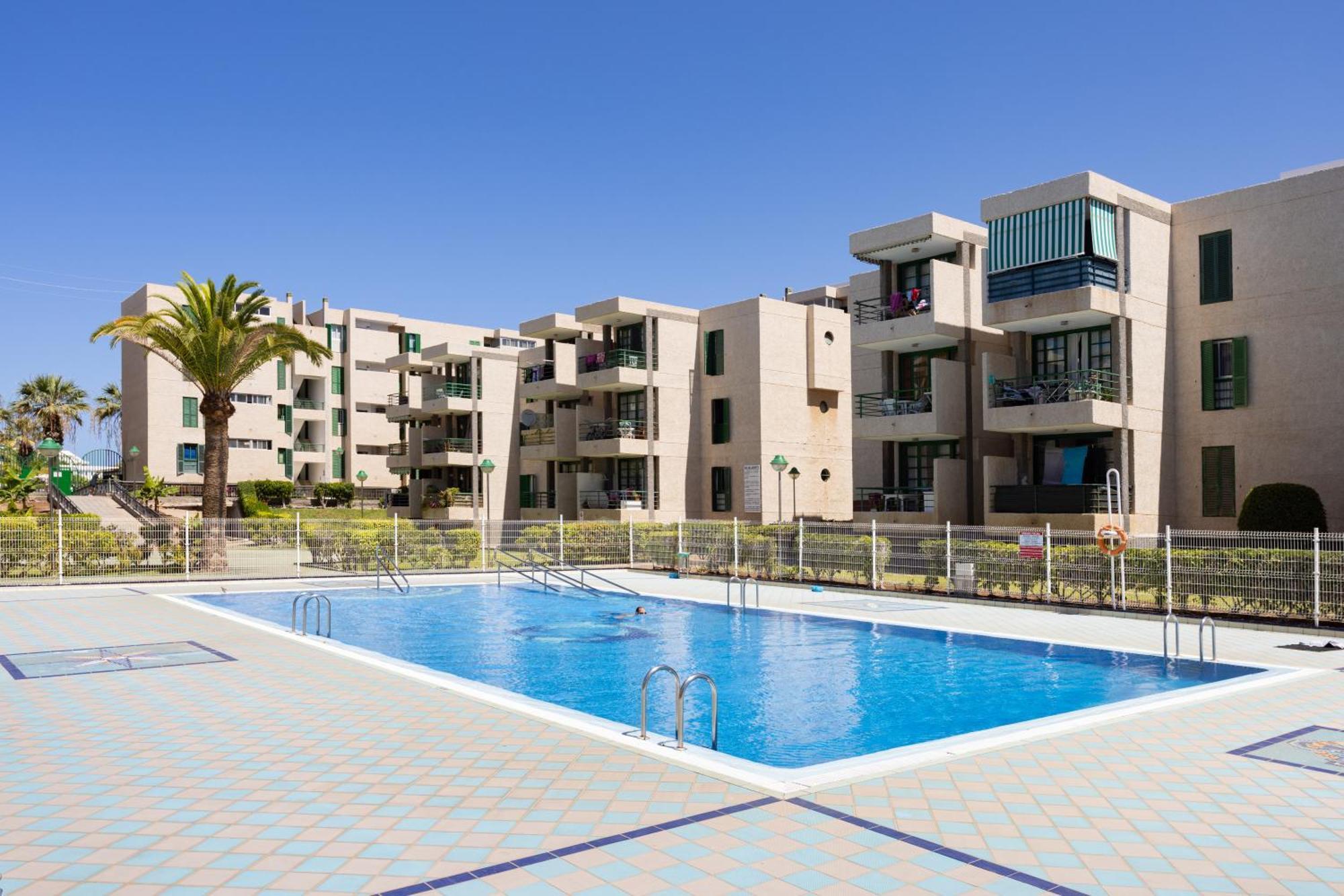 Classbnb - Three Spacious Apartments 150M From The Las Americas Promenade Arona  Extérieur photo